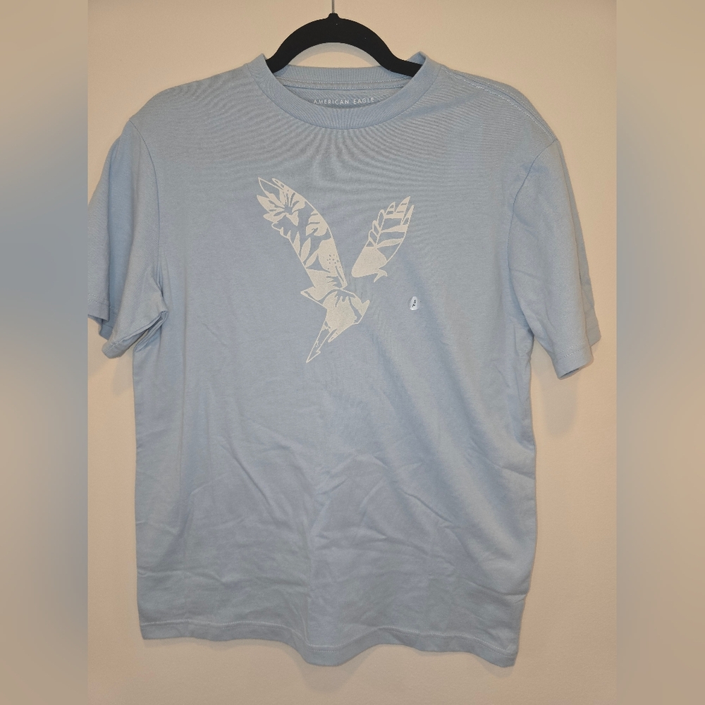 American Eagle Outfitters Sky Blue Tee Size Small Nwt
